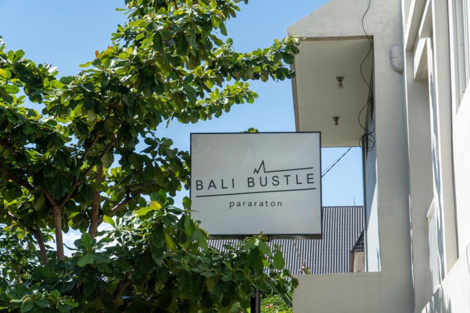 Bali Bustle Pararaton Coliving And Coworking Space Легиан Екстериор снимка